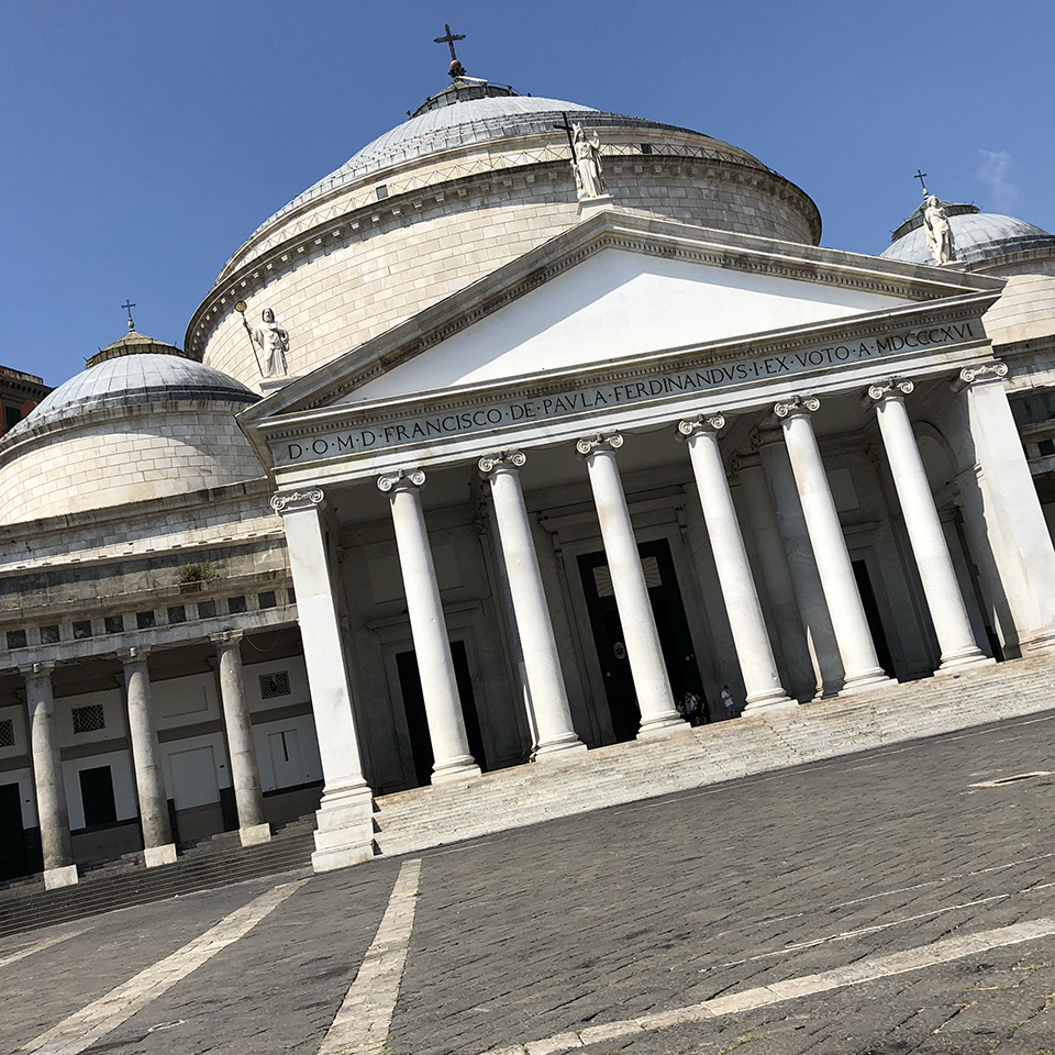 Visit the amazing Basilica of San Francesco di Paola. 13 amazing things to do in Naples, Italy.