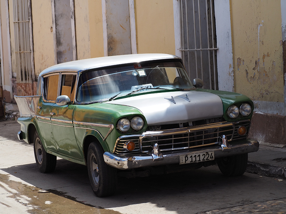 Vintage car, Cuba.
