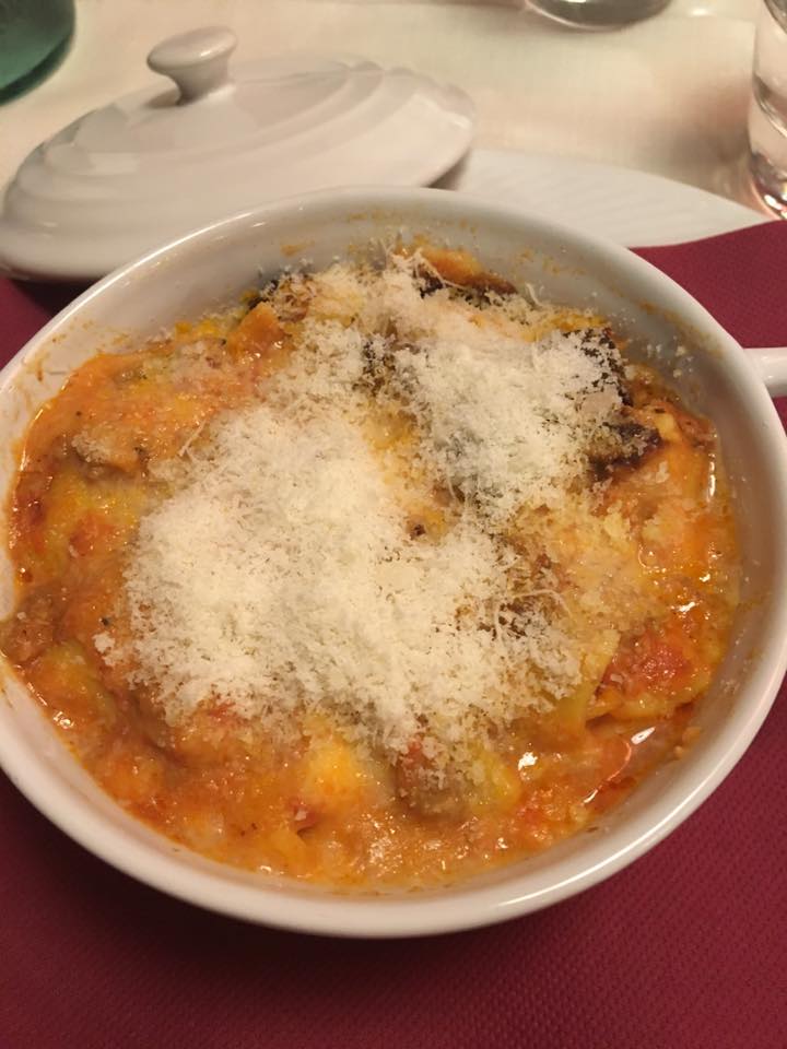 Awesome ideas for planning a surprise trip to Rome, eat at a Trattoria.