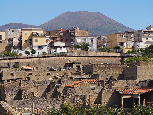 Things to see when visiting Herculaneum.