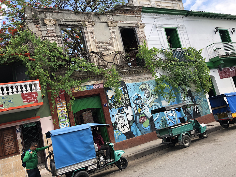Visiting the beautiful cities of Santa Clara and Trinidad, Cuba.