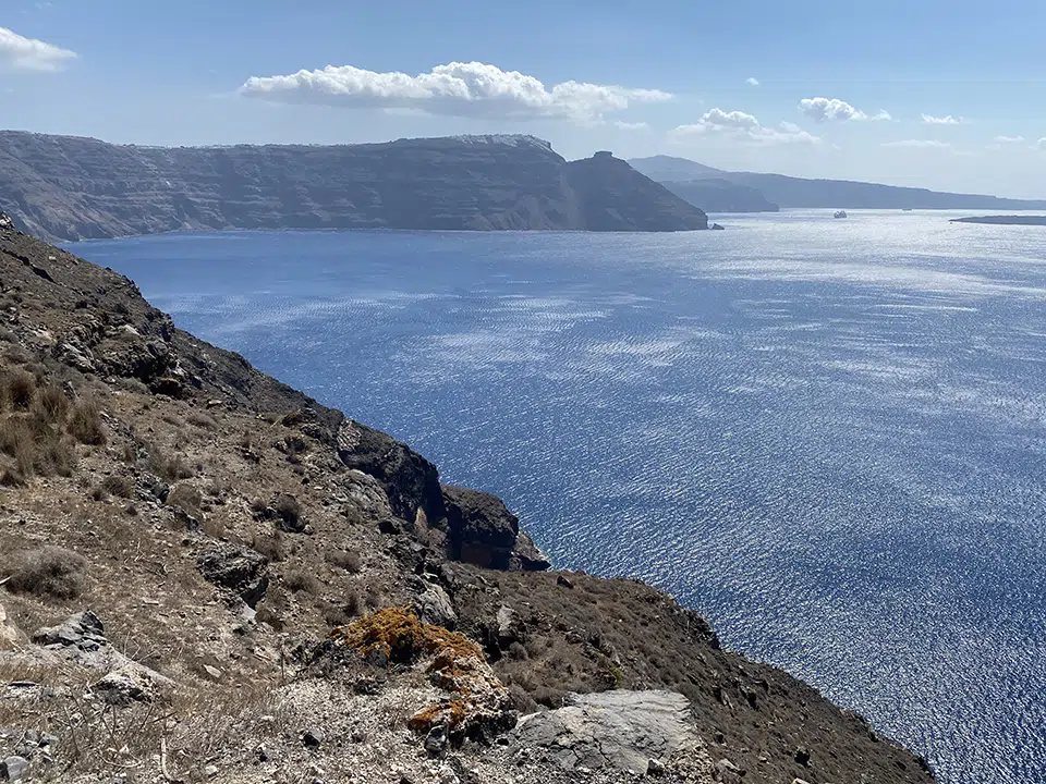 Spend seven days in Santorini, walk to Oia.