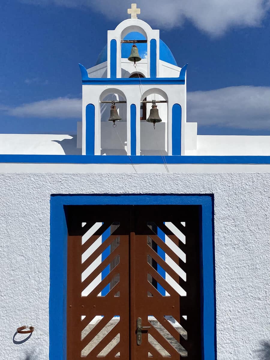 Beautiful churches on the way to Oia.