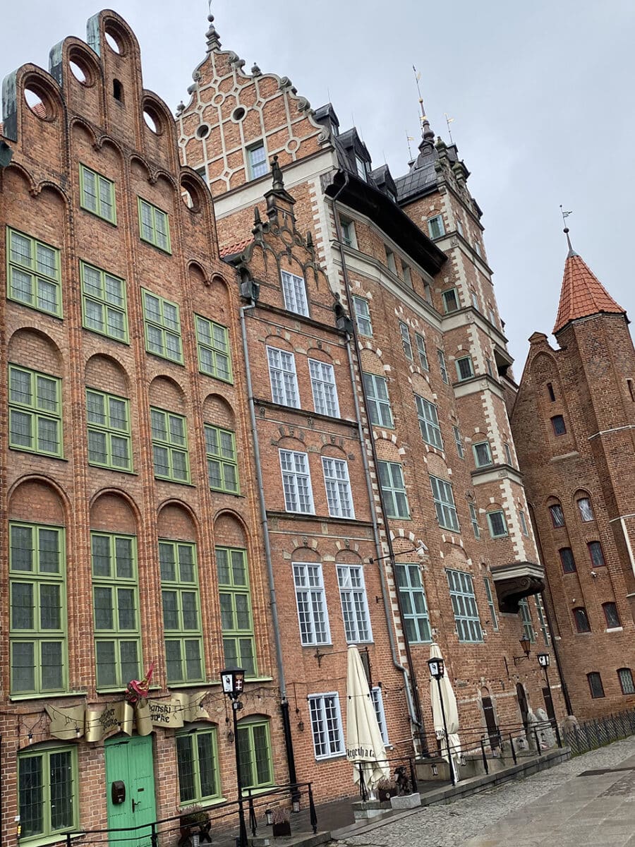 Things to do on a city break to Gdańsk, Poland, admire the aarchitecture.