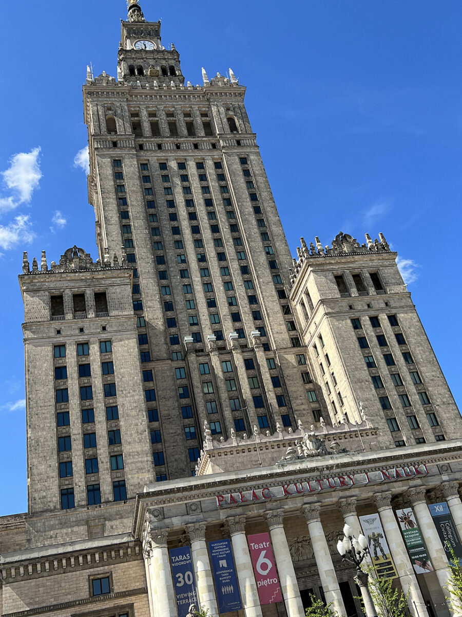 25 amazing things to in Warsaw, visit the Palace of Culture.