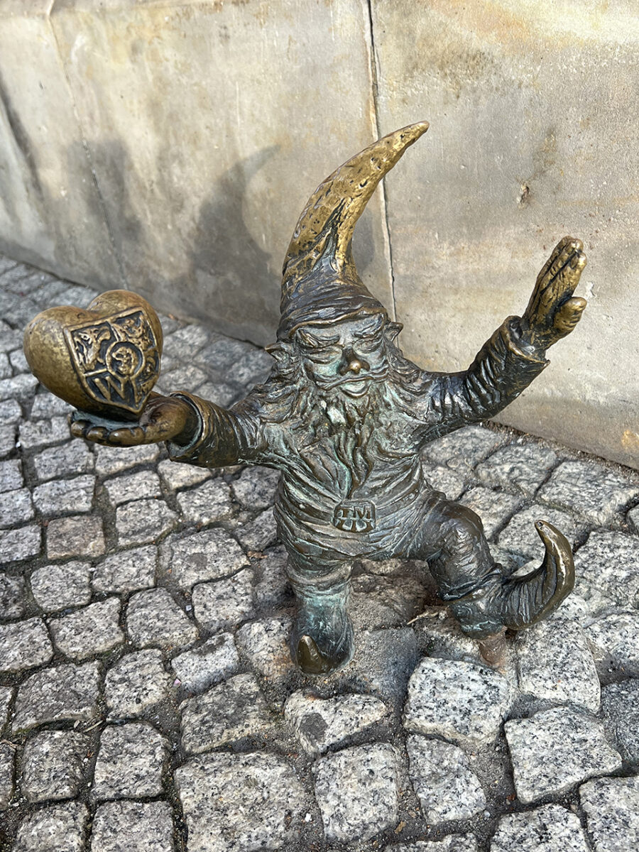 The ultimate guide to finding the Gnomes of Wrocław.