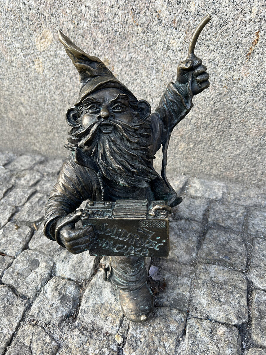 How to find the gnomes of Wrocław.