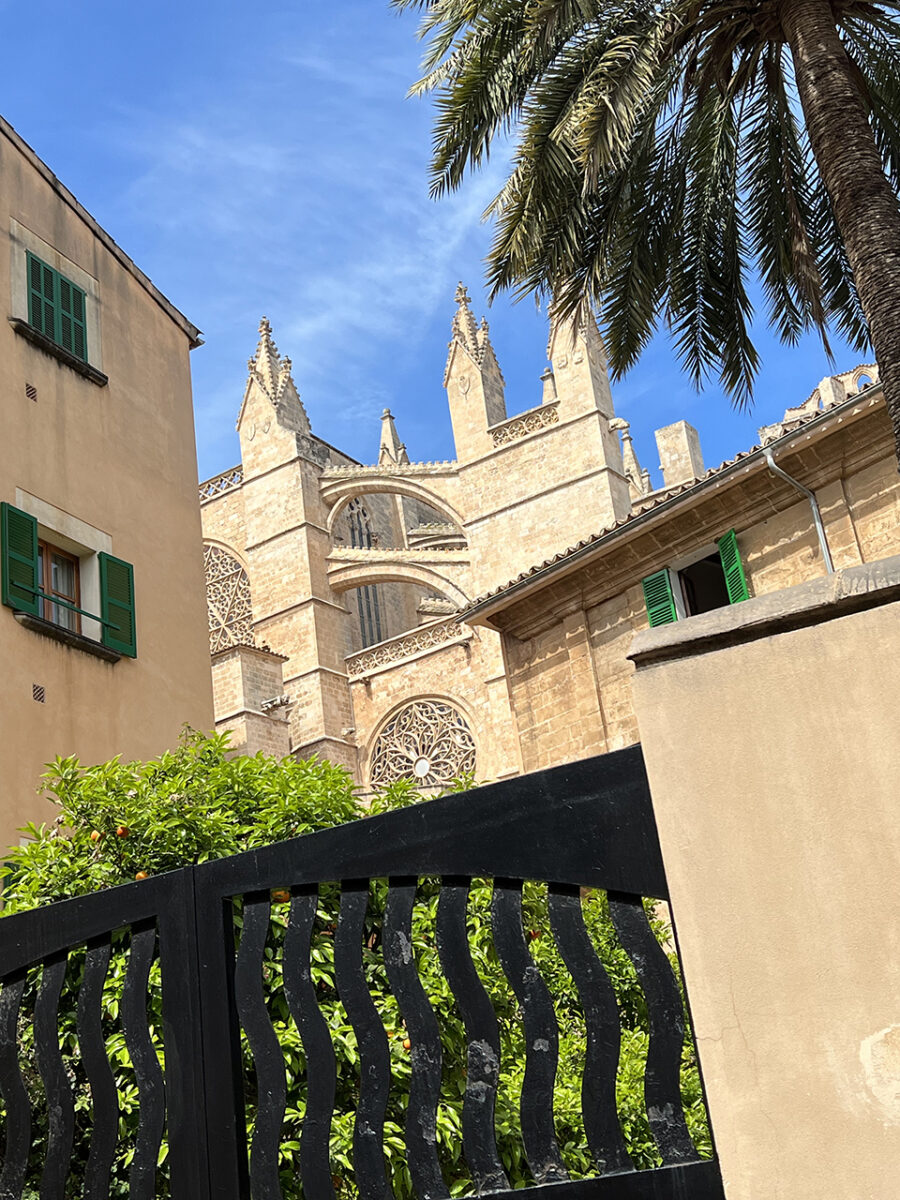 The best things to do in beautiful Palma de Mallorca, Spain.