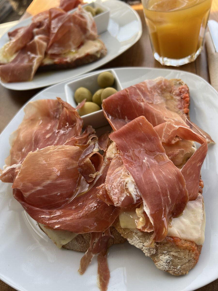 Breakfast of champions at Pan & Cocina, Mallorca.